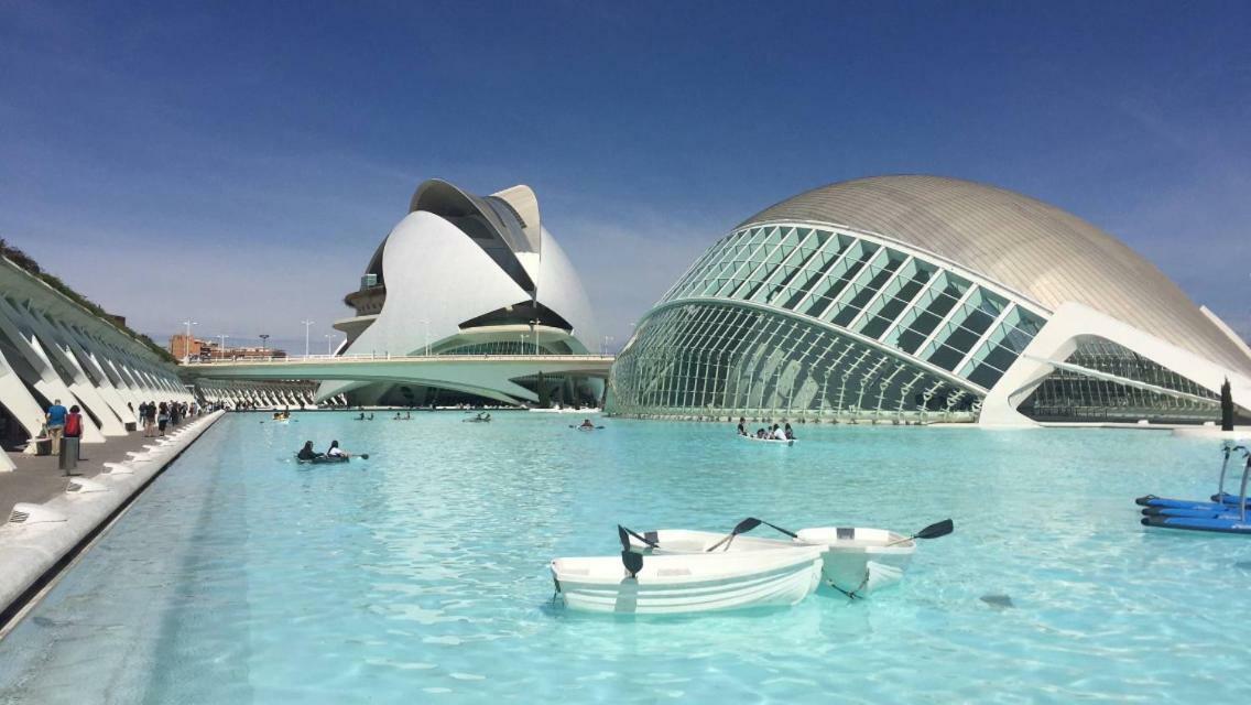 Apto En Ciudad De Las Ciencias Y Cerca Playa Valenza Esterno foto