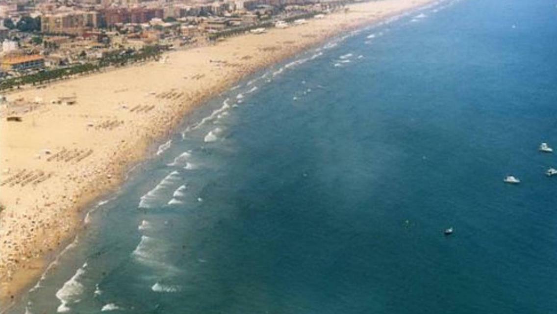 Apto En Ciudad De Las Ciencias Y Cerca Playa Valenza Esterno foto